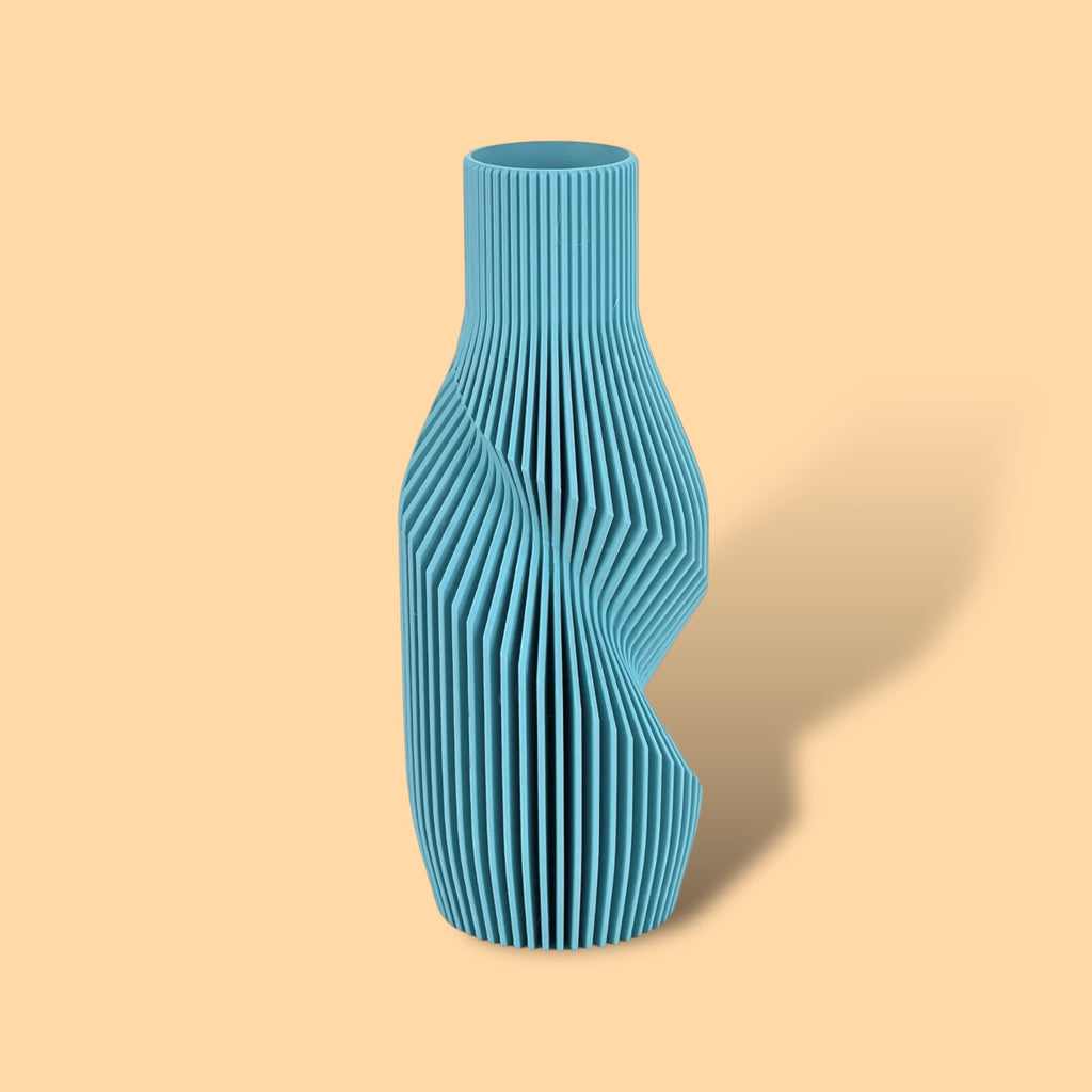 The Twisted Bottle Vase - ModProj