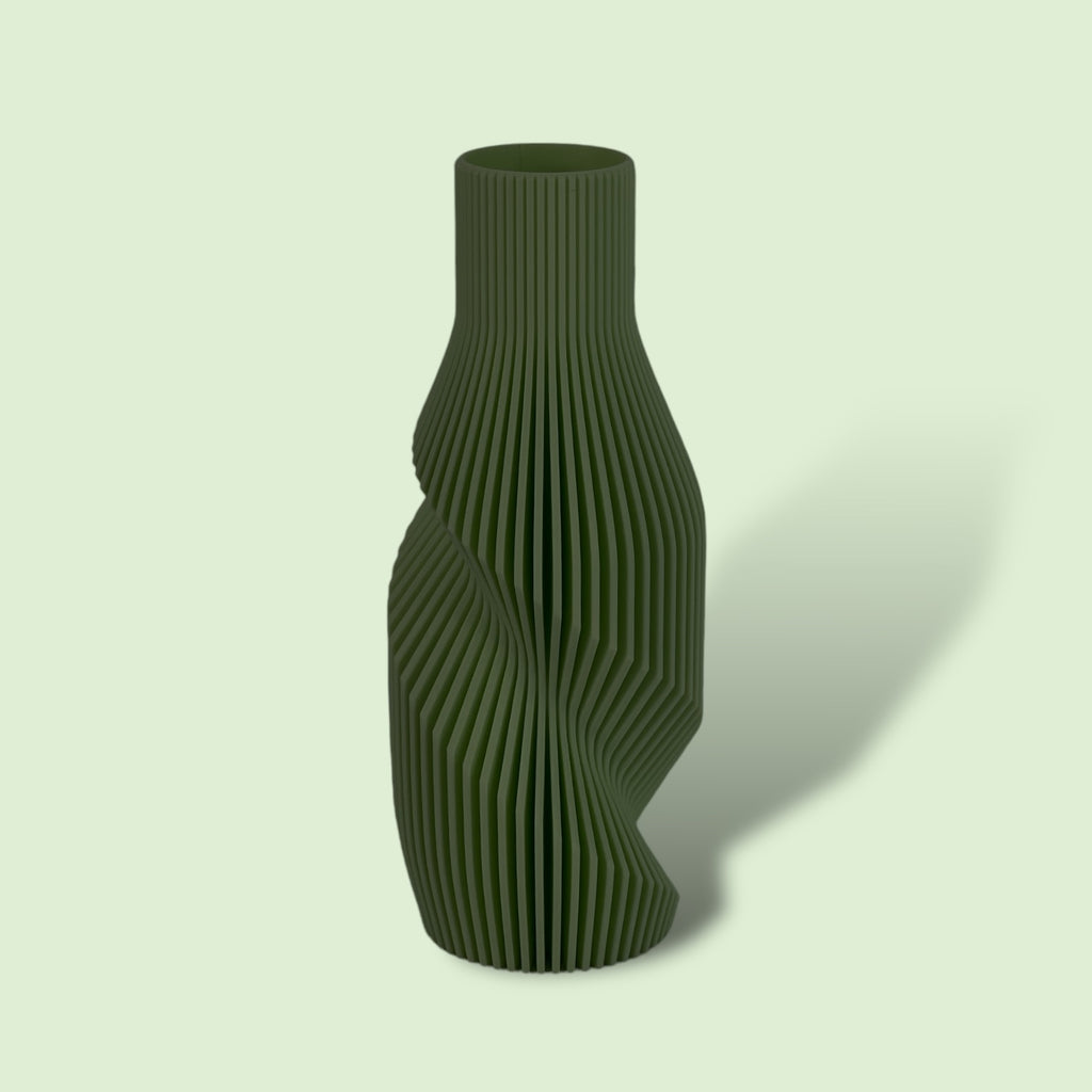 The Twisted Bottle Vase - ModProj