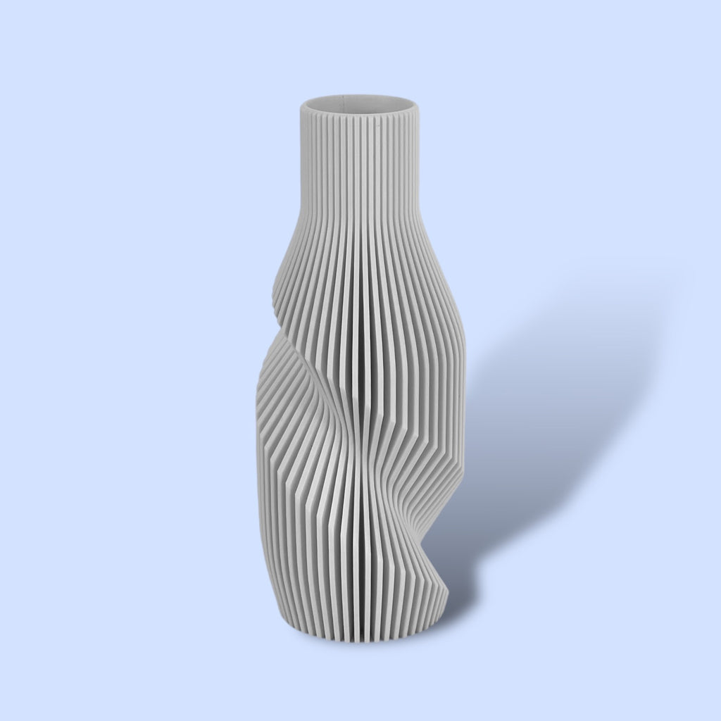 The Twisted Bottle Vase - ModProj