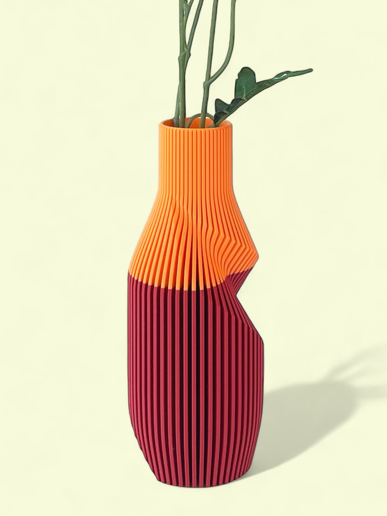 The Twisted Bottle Vase - ModProj