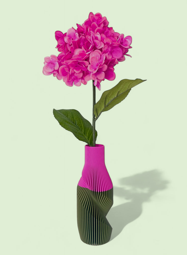 The Twisted Bottle Vase - ModProj