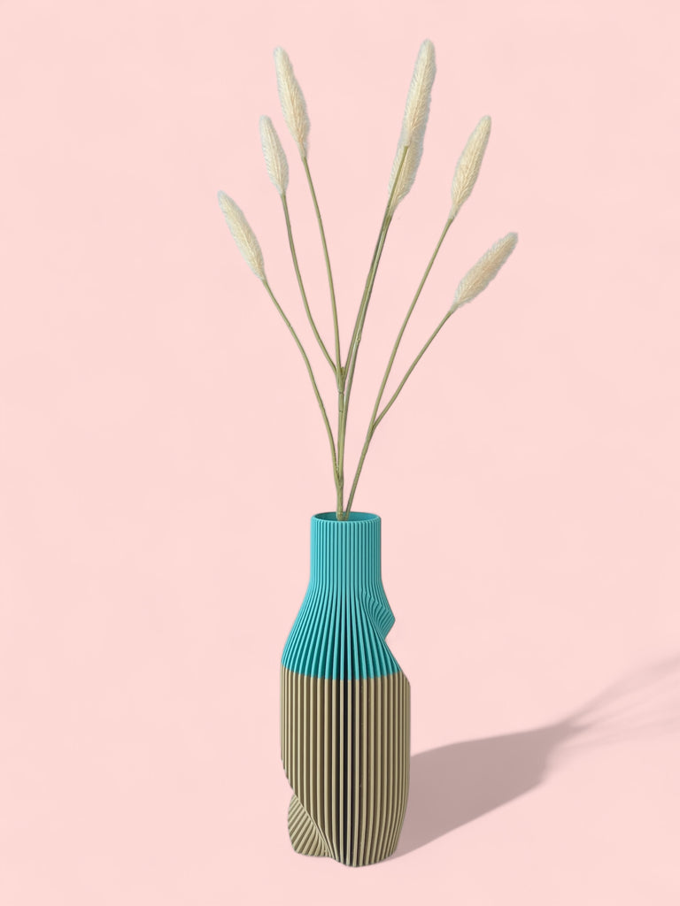 The Twisted Bottle Vase - ModProj