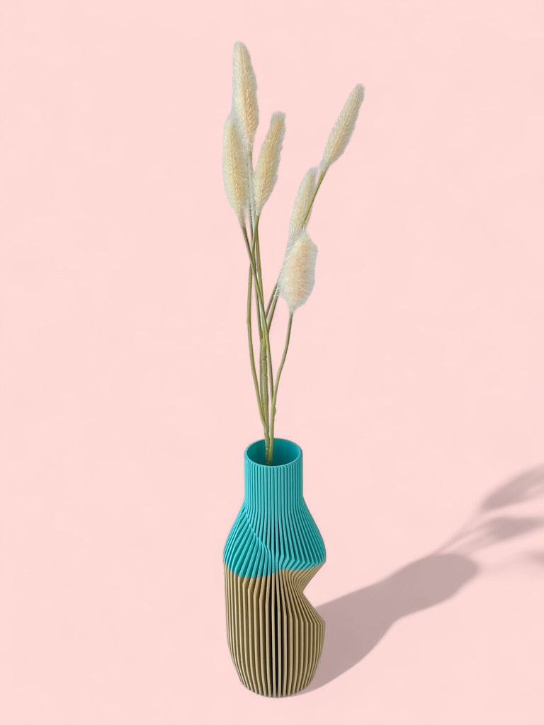 The Twisted Bottle Vase - ModProj