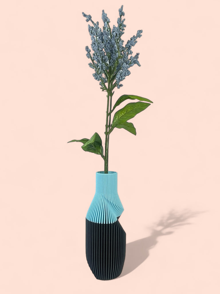 The Twisted Bottle Vase - ModProj