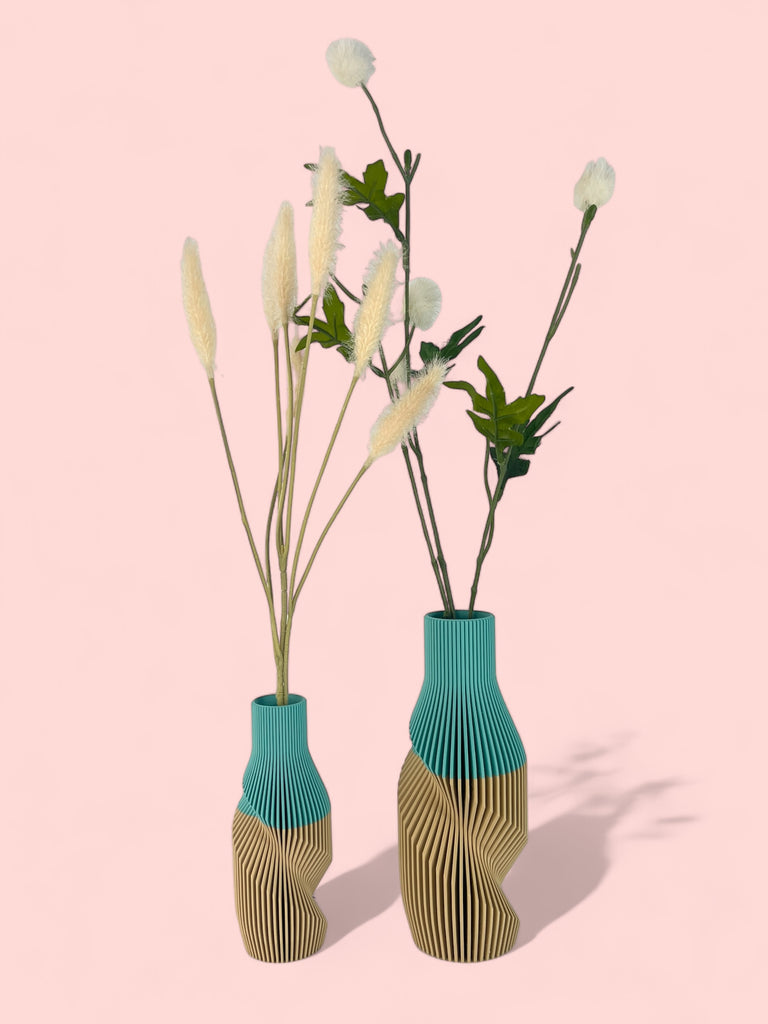 The Small Twisted Bottle Vase - ModProj